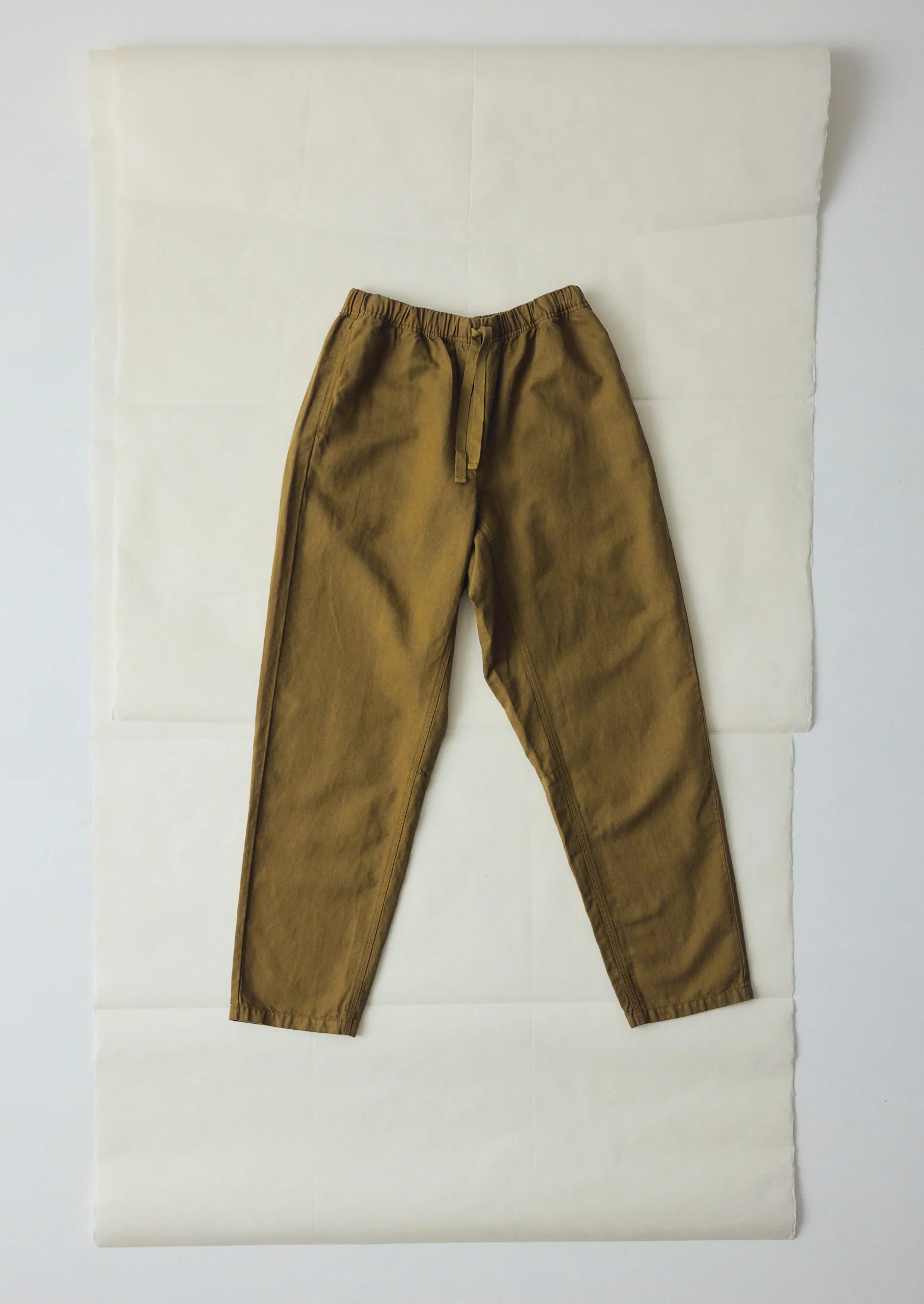 Alfie Garment Dyed Herringbone Trousers | Woodland Green