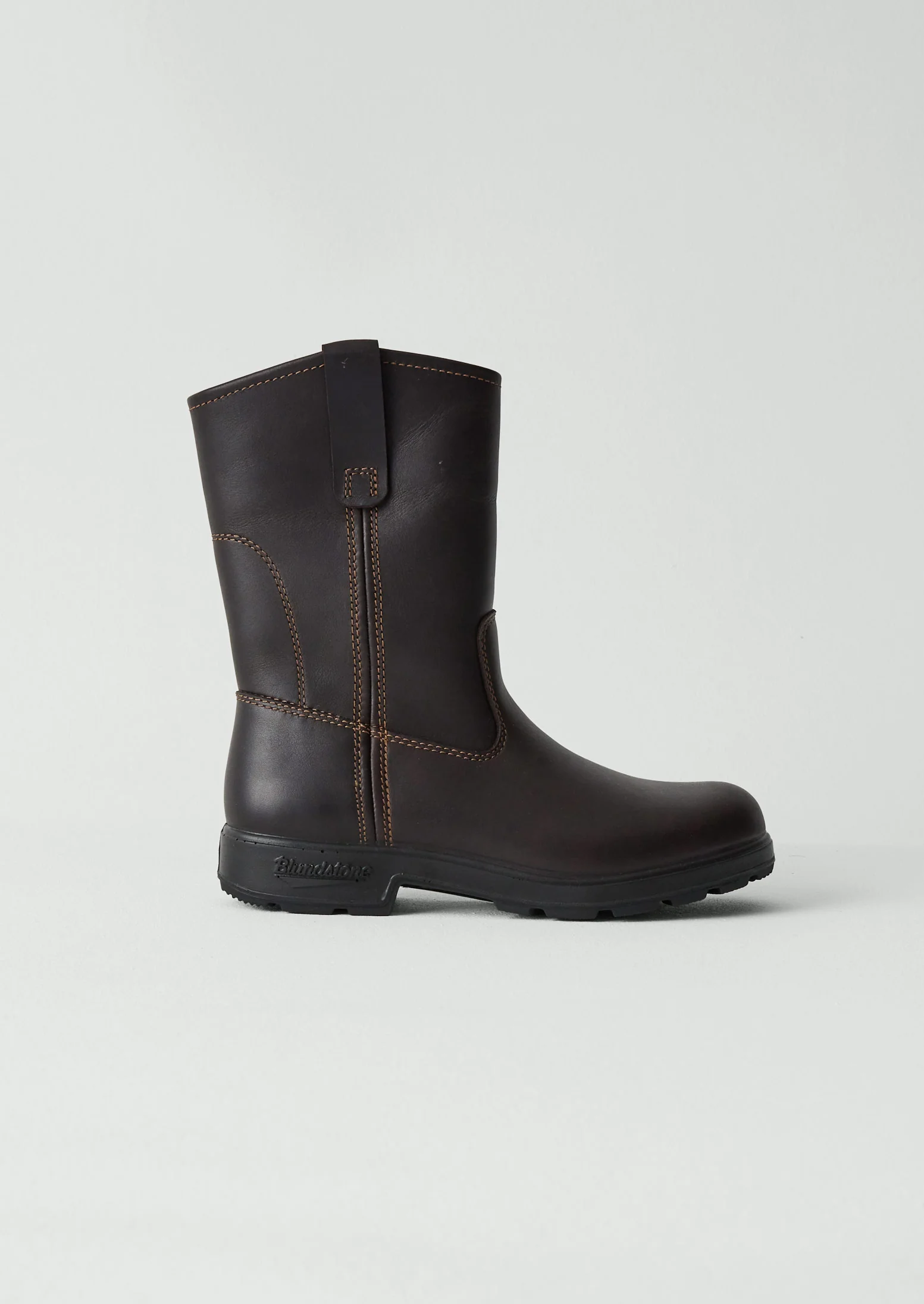 Blundstone Originals Leather Tall Pull On Boots | Dark Brown - Image 2