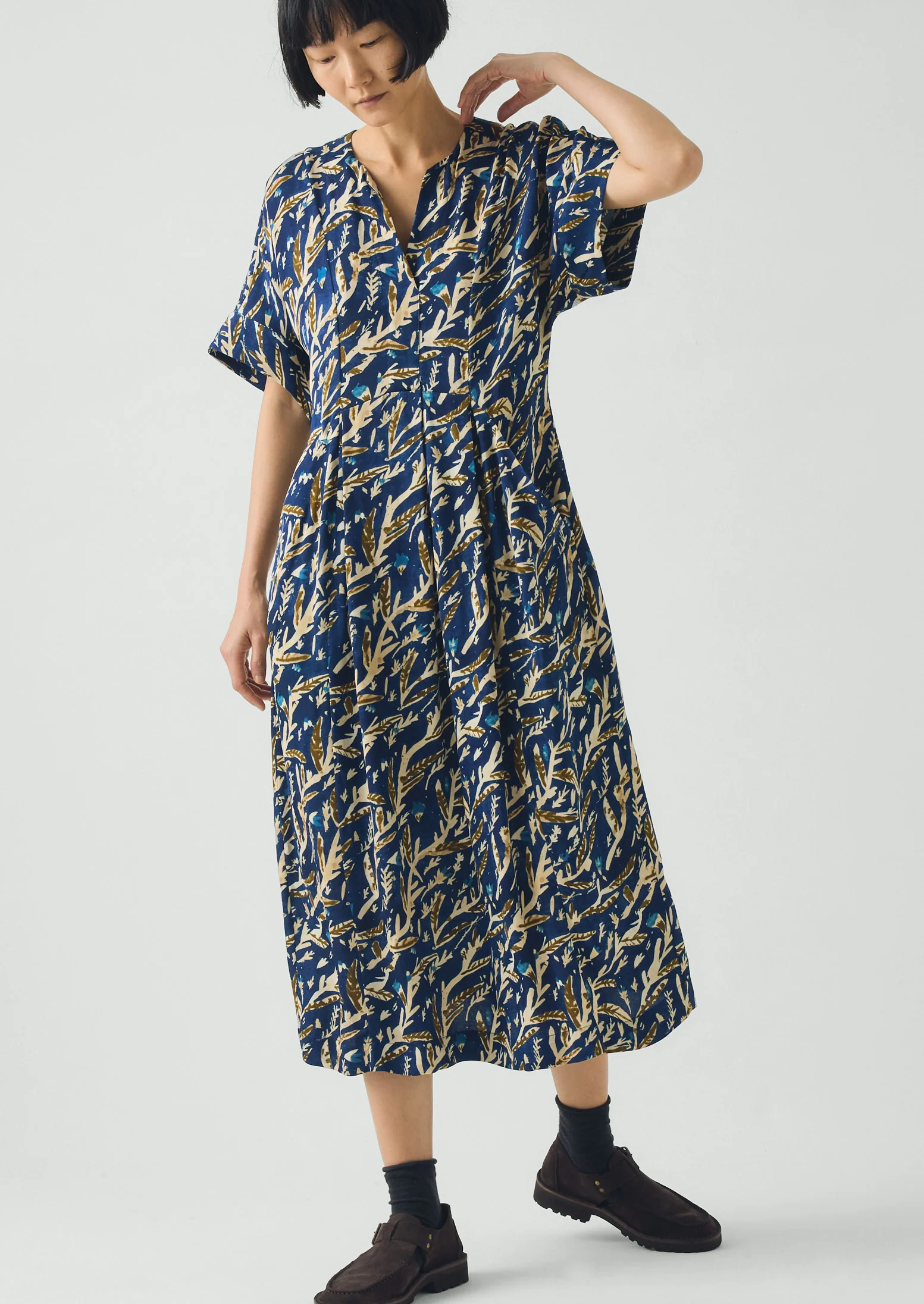 Bryn Herb Print Dress | Brilliant Blue - Image 2