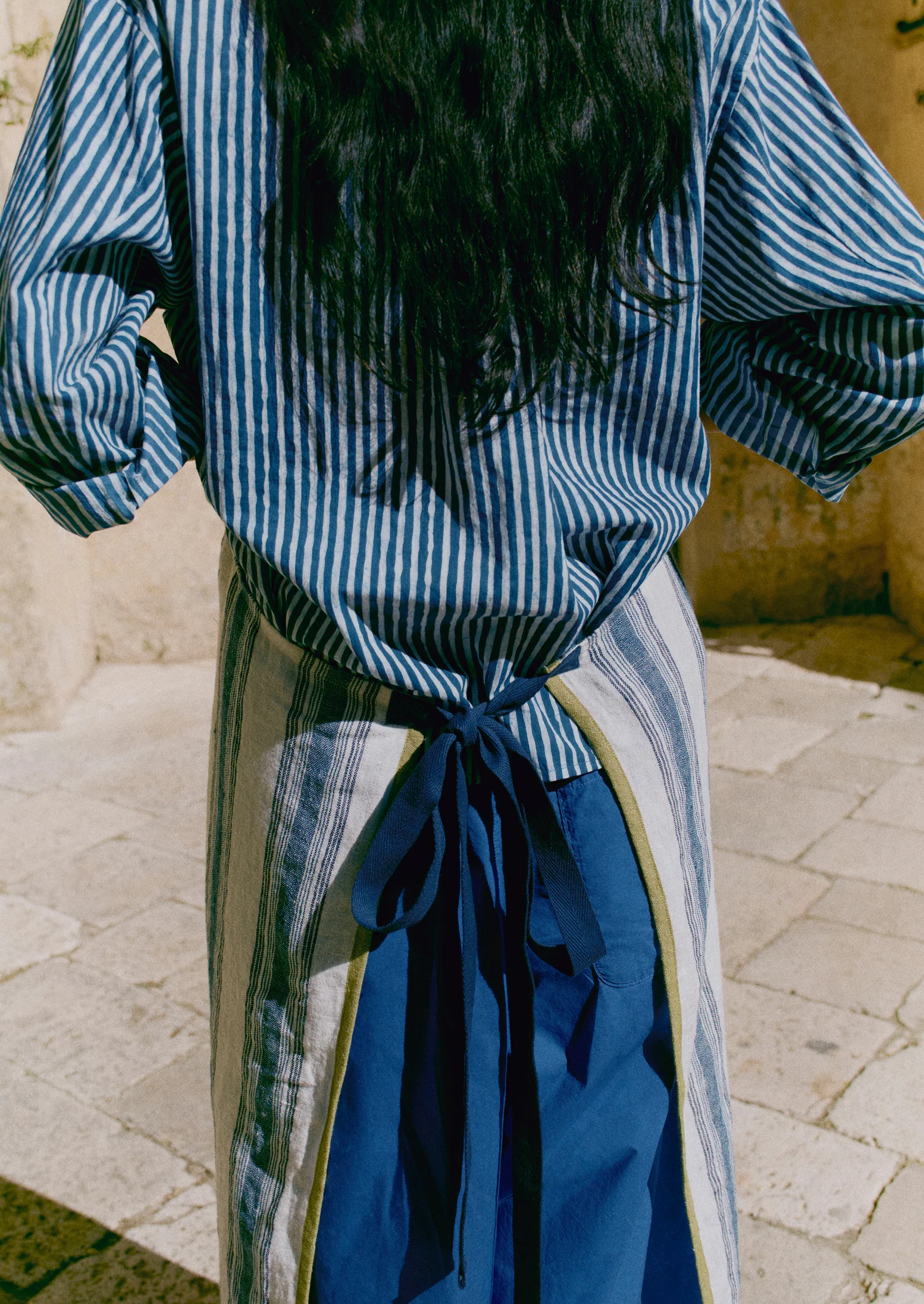 Chef Stripe Linen Apron | Ecru/Multi Blue - Image 3