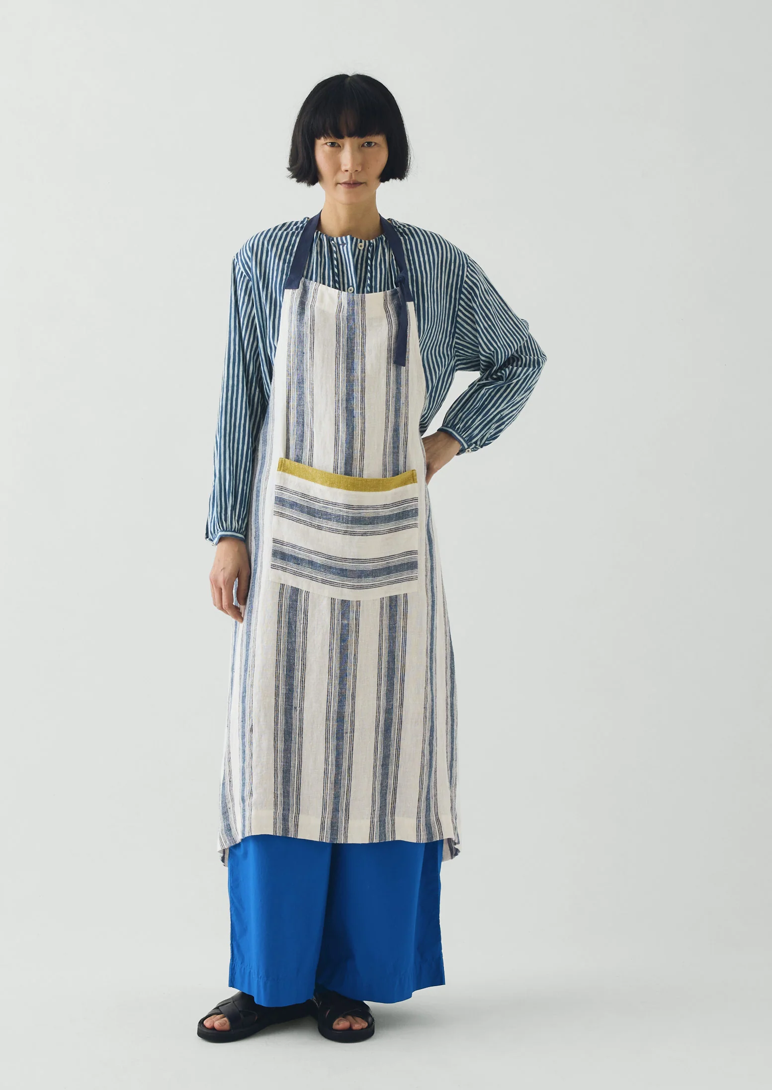 Chef Stripe Linen Apron | Ecru/Multi Blue - Image 5