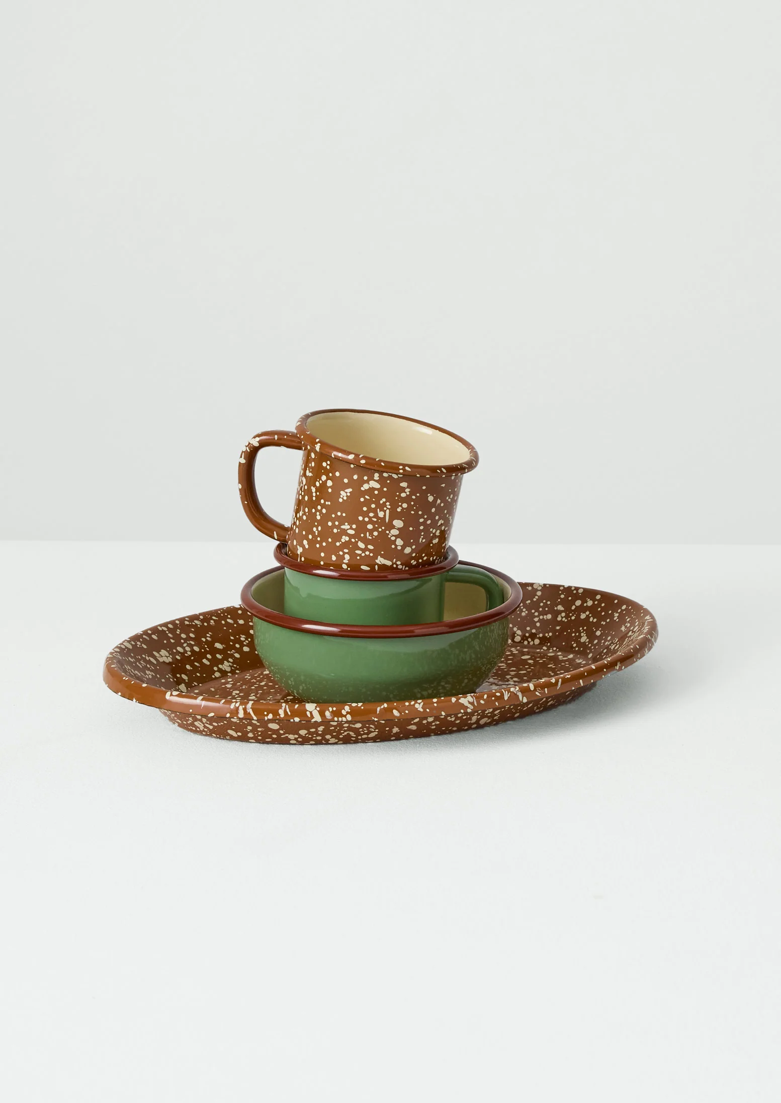 Contrast Rim Enamel Salad Bowl | Ochre/Chestnut - Image 3