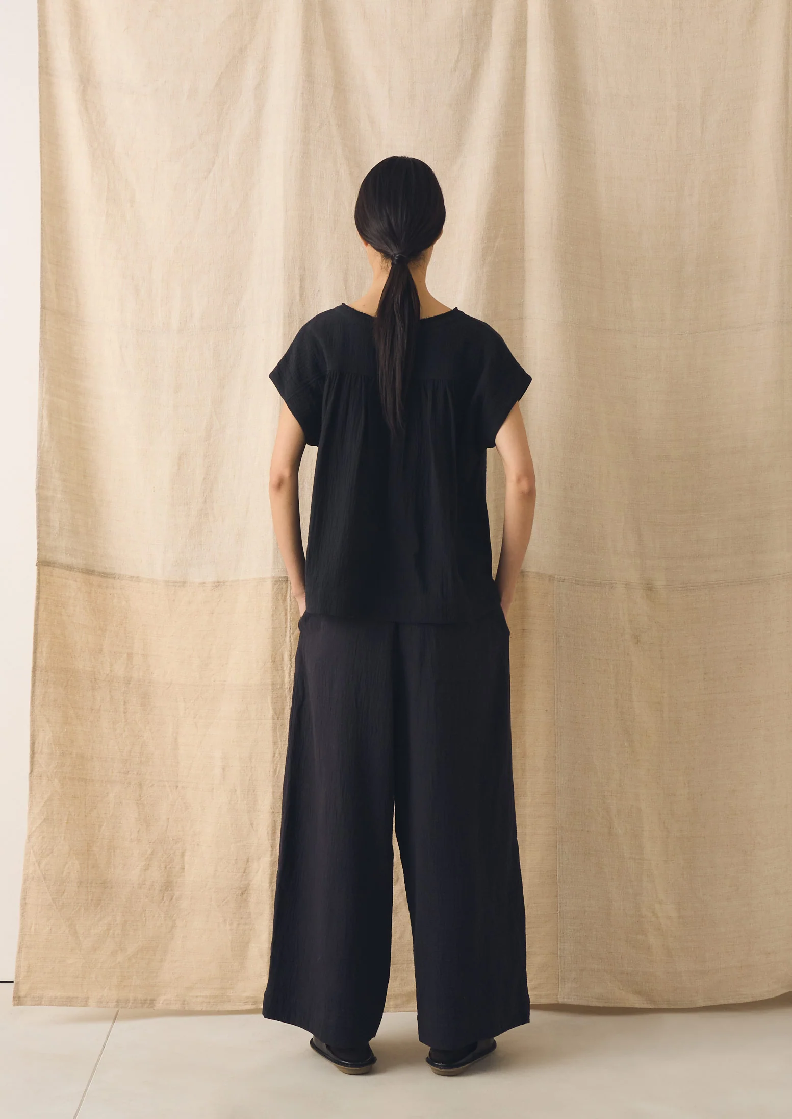 Crinkle Cotton Gauze Wide Leg Trousers | Blackberry - Image 4
