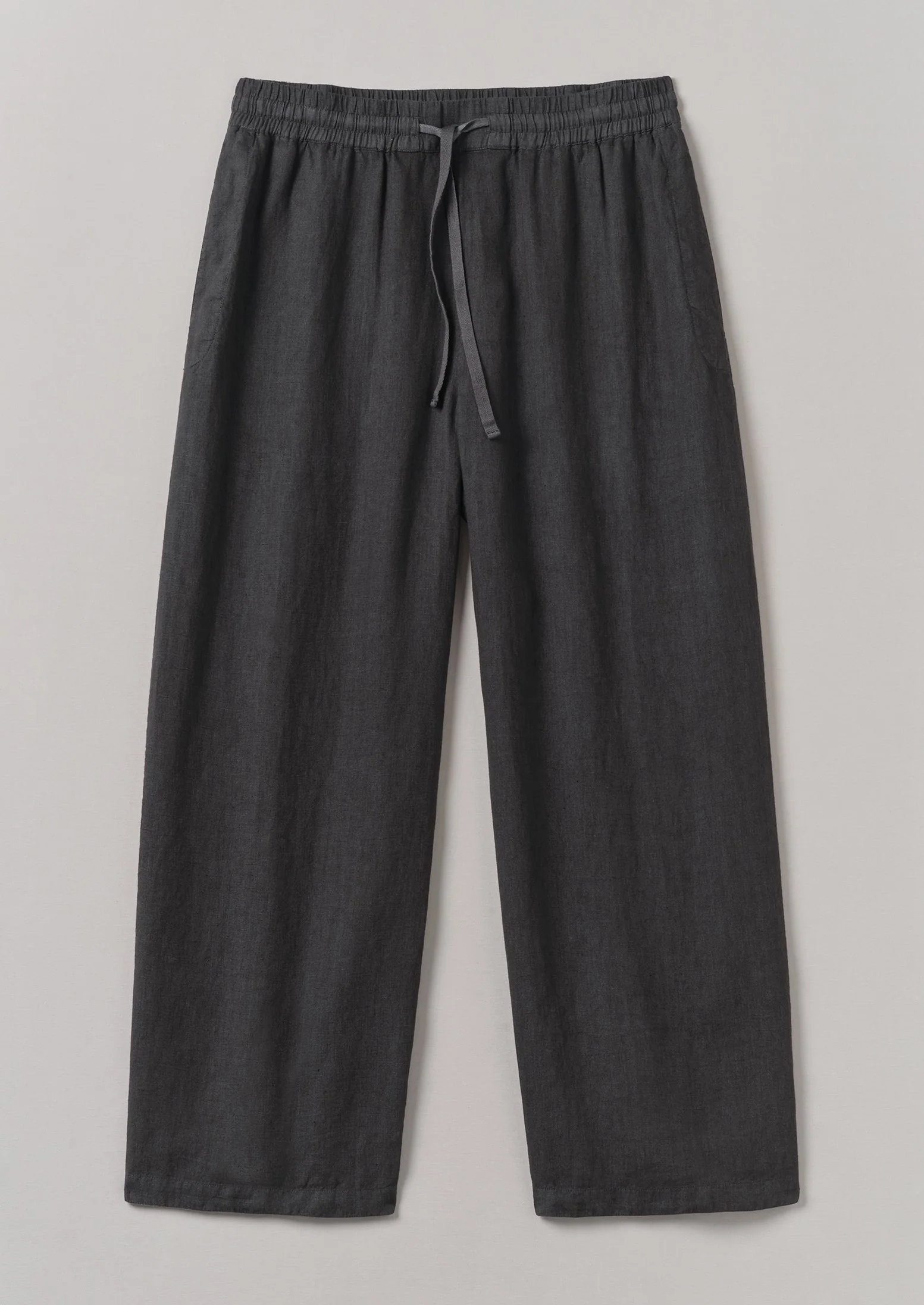 Garment Dyed Linen Drawstring Trousers | Black Pepper