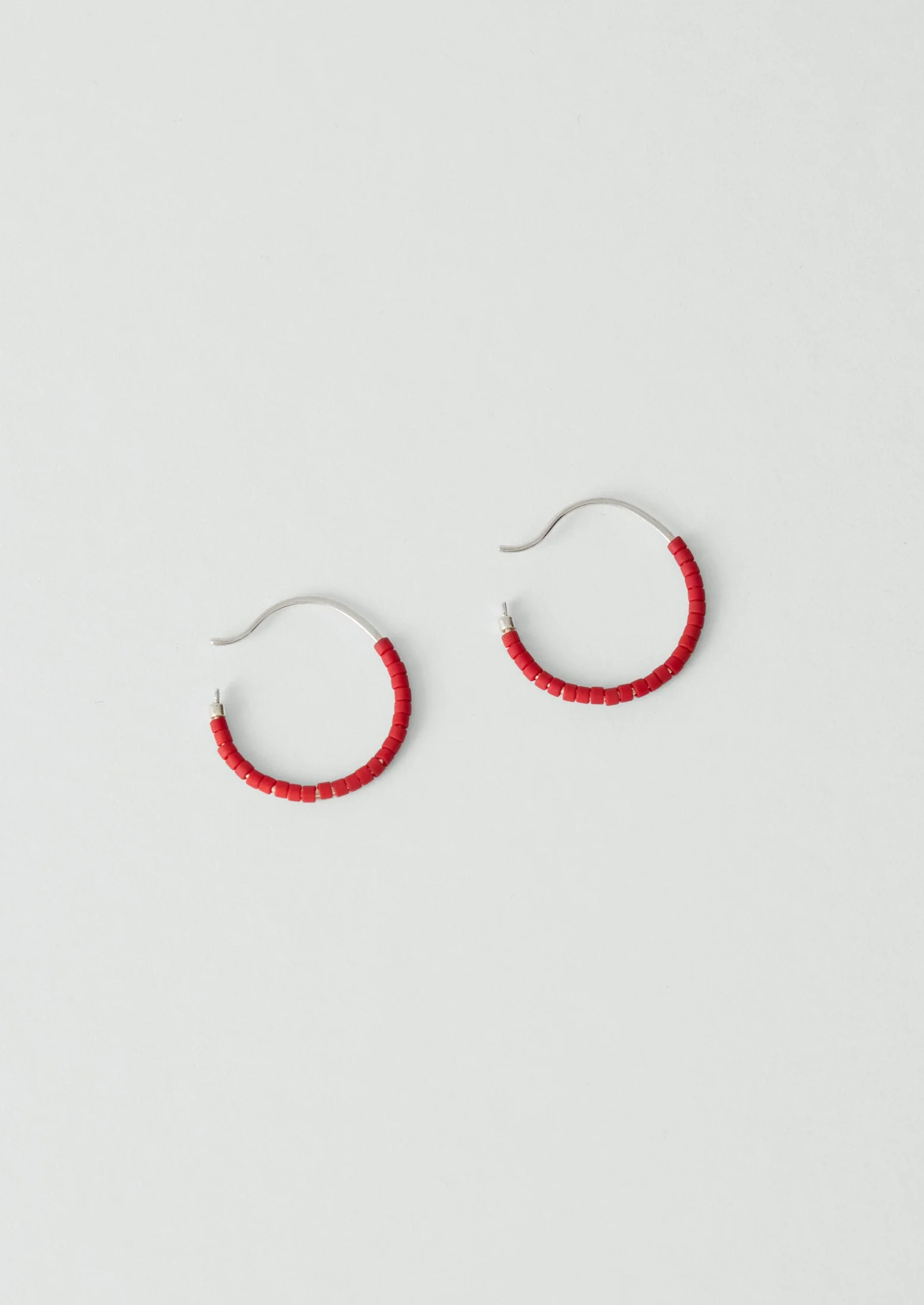 Helena Rohner Miyuki Glass Small Hoop Earrings | Tomato