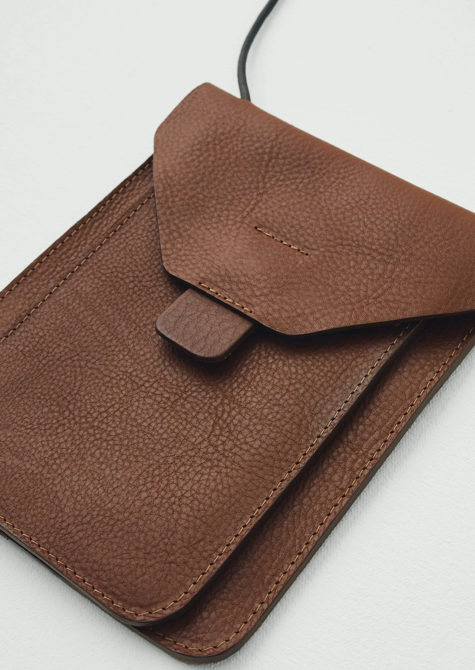 Kate Sheridan Leather Utility Bag | Carob - Image 2