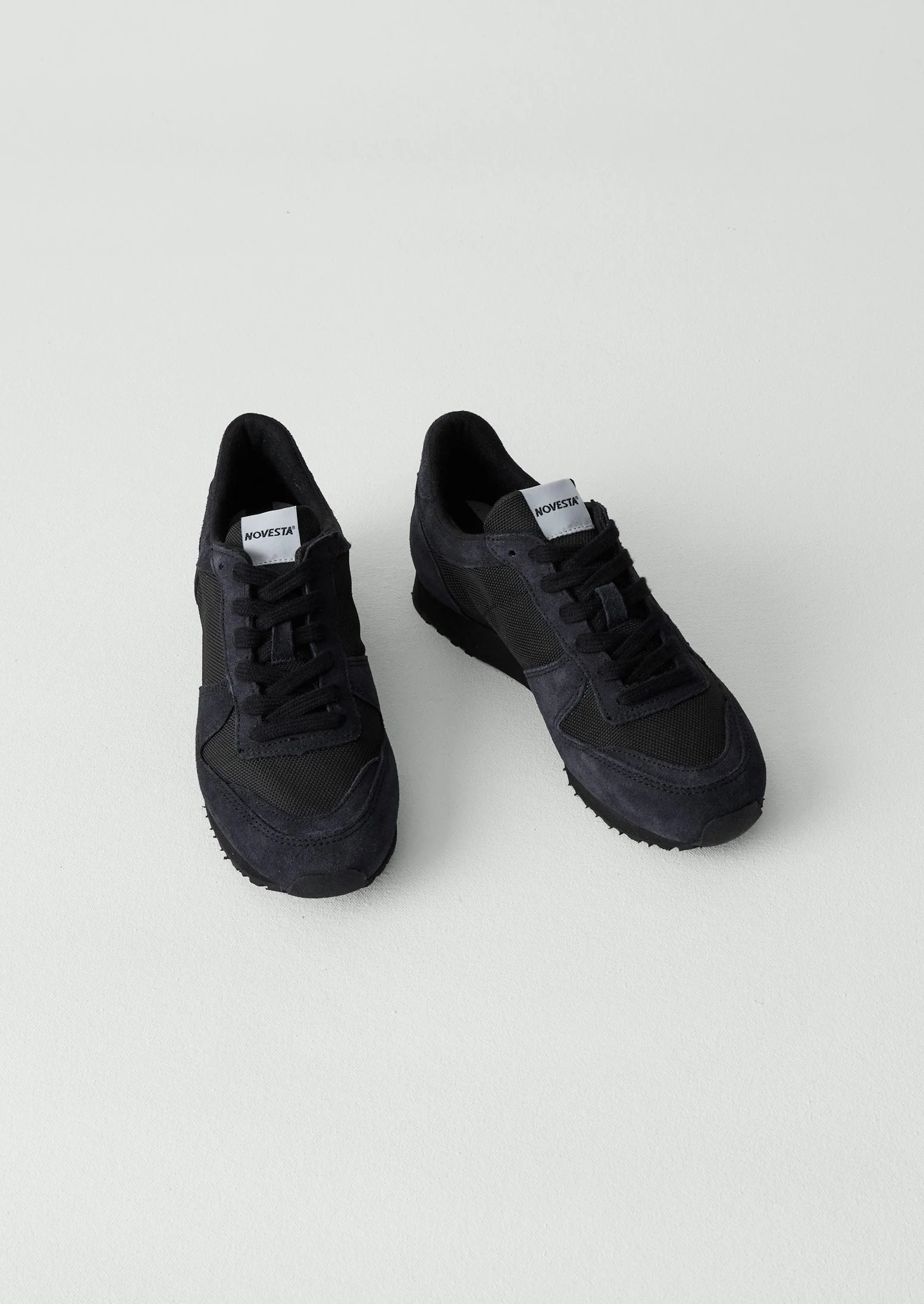Novesta Marathon Trail Trainers | Oil