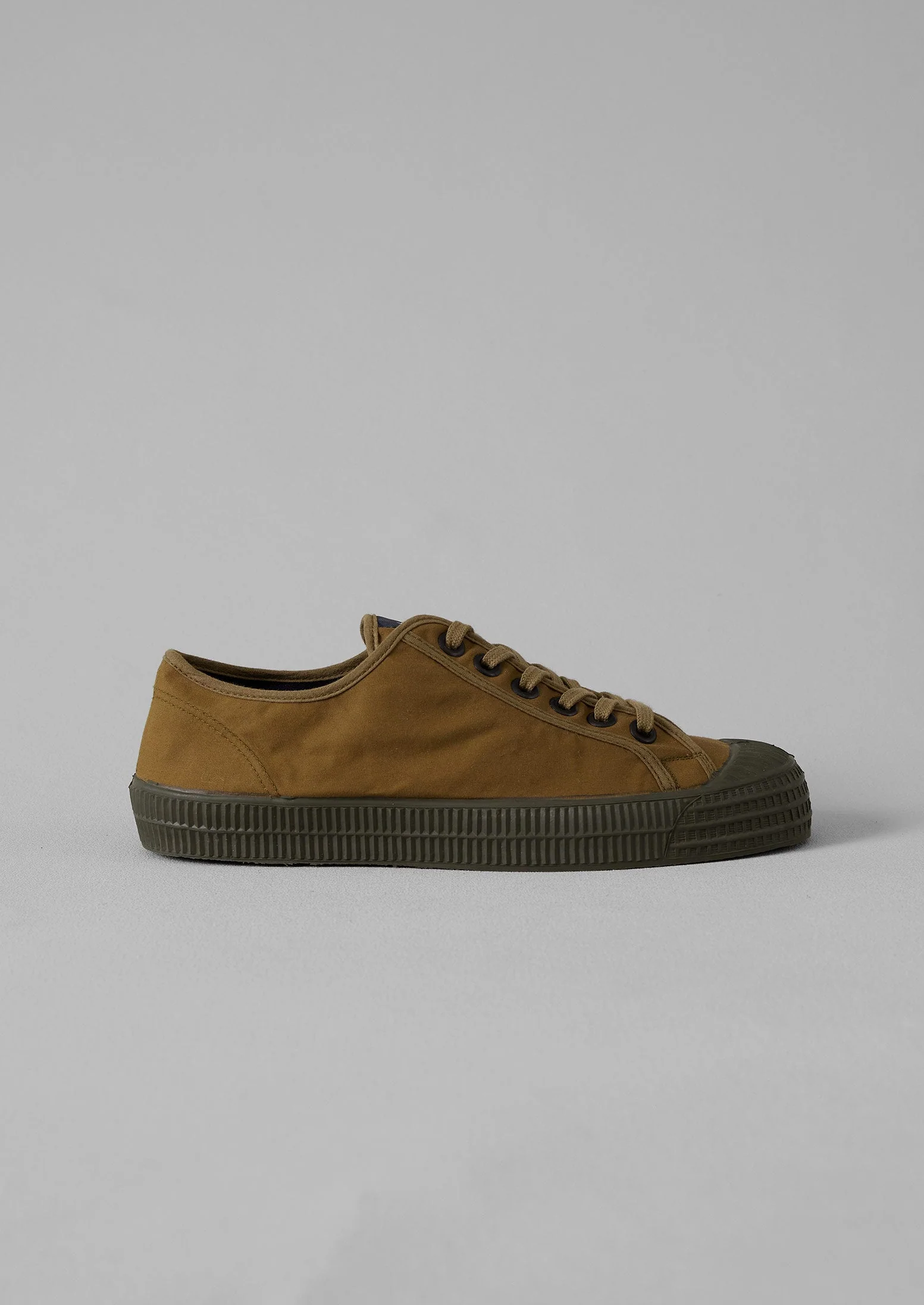 Novesta Star Master Waxed Cotton Trainers | Bark - Image 2