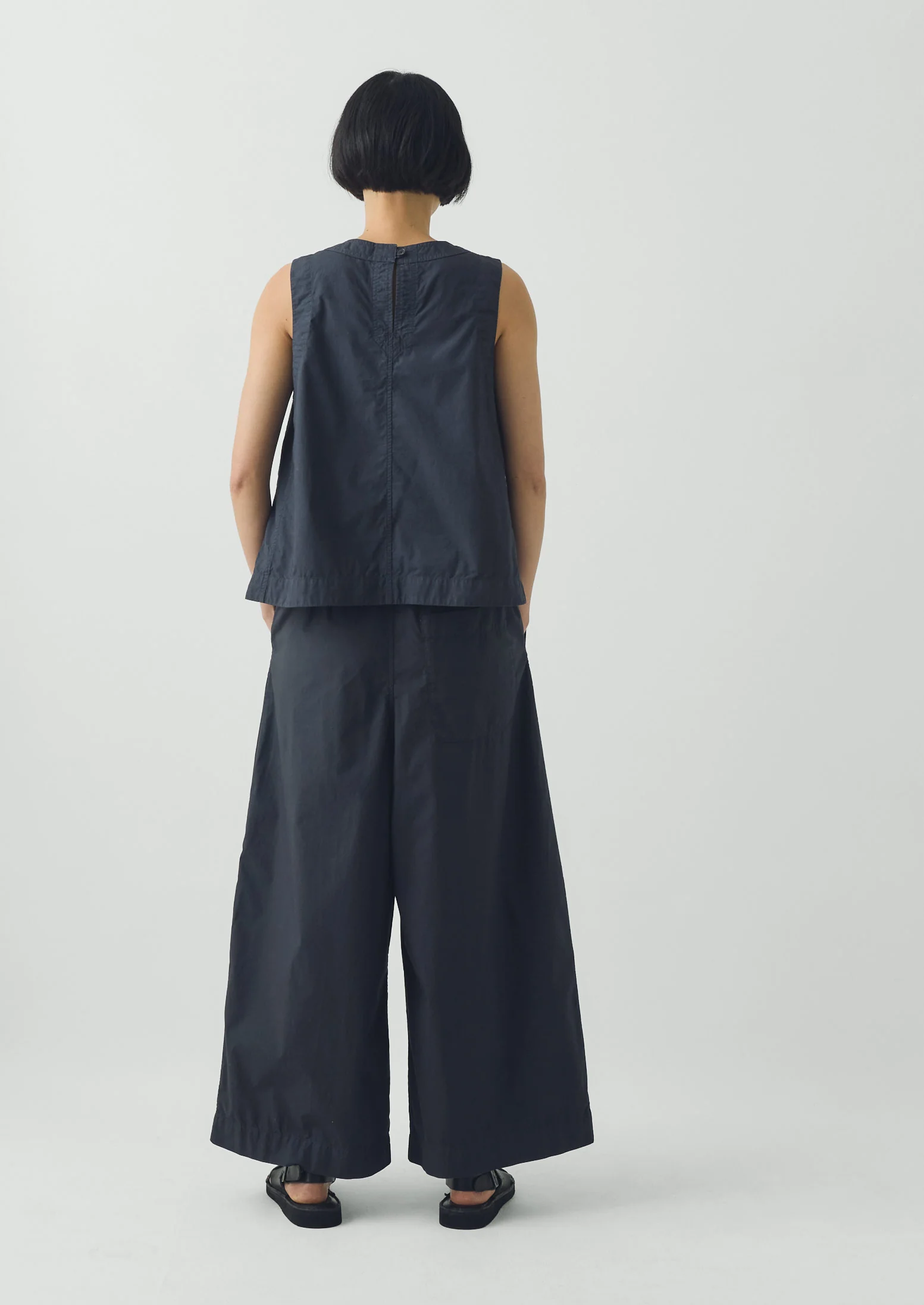 Pleated Pull On Cotton Poplin Trousers | Slate - Image 5