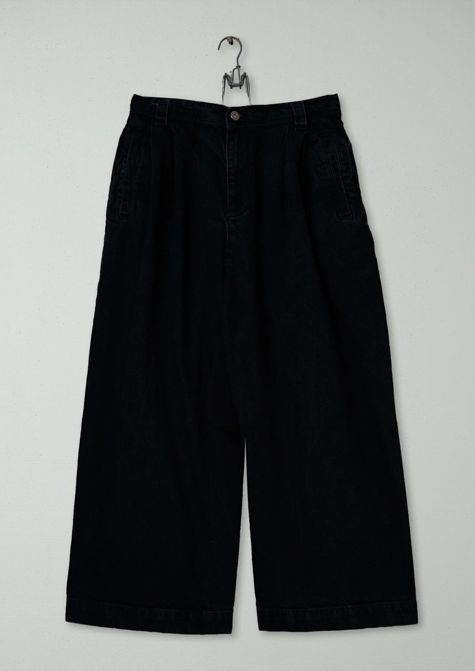 Reworn Denim Pleat Front Trousers Size 14 (1154) | Carbon Black