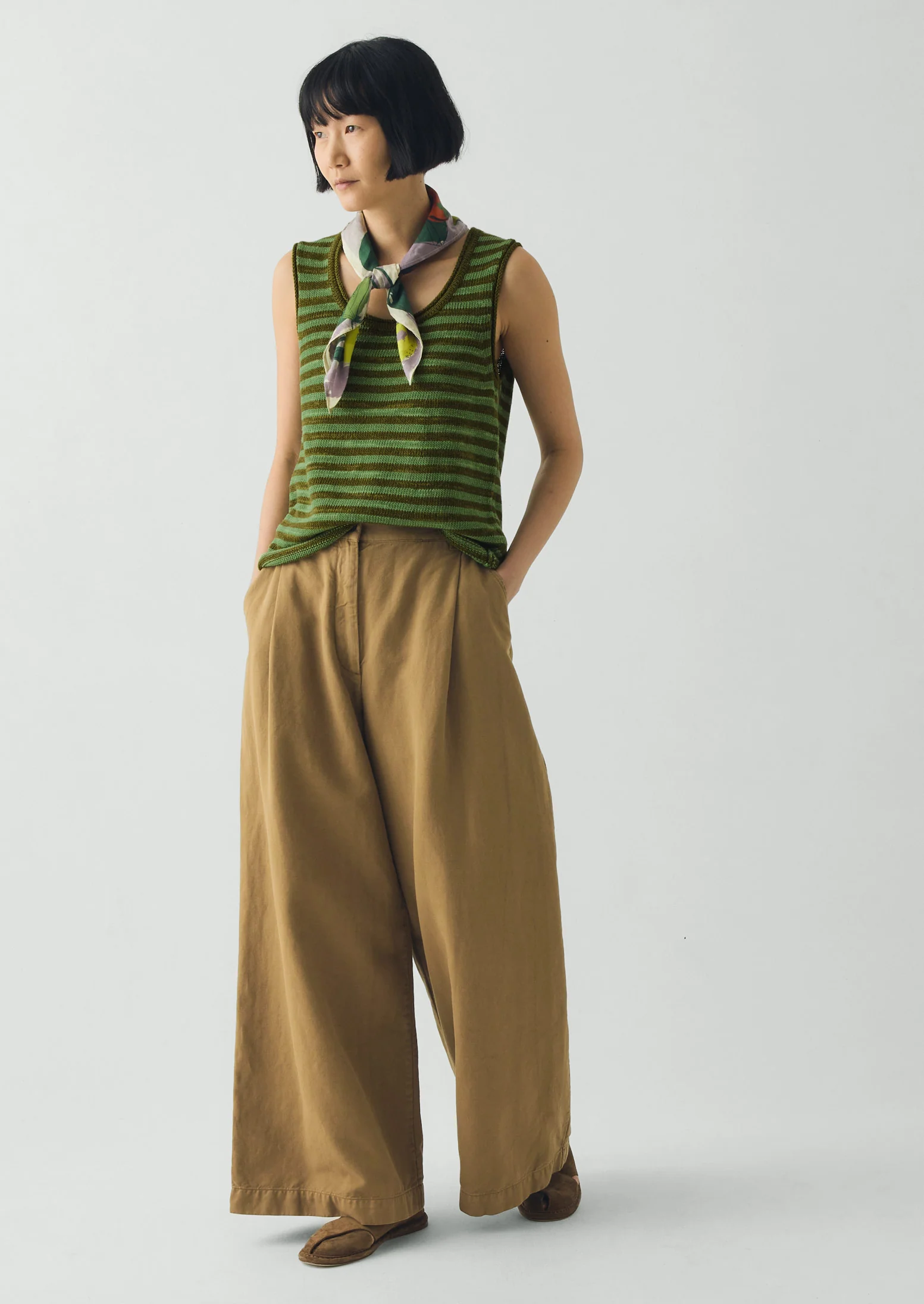 Stripe Linen Cotton Knitted Vest | Green Olive/Verde - Image 4