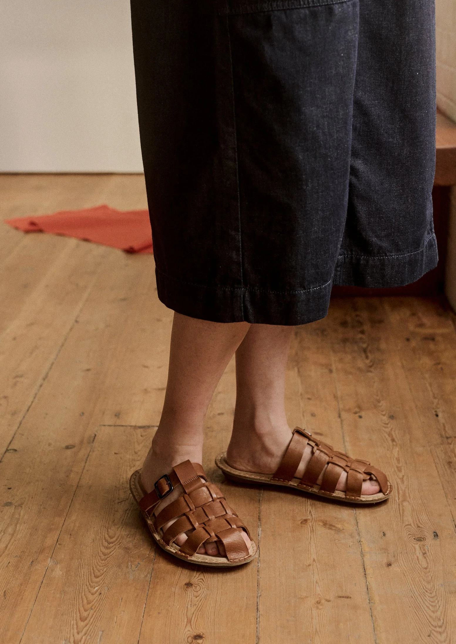 Vibae Leather Fisherman Sandals | Tan - Image 2