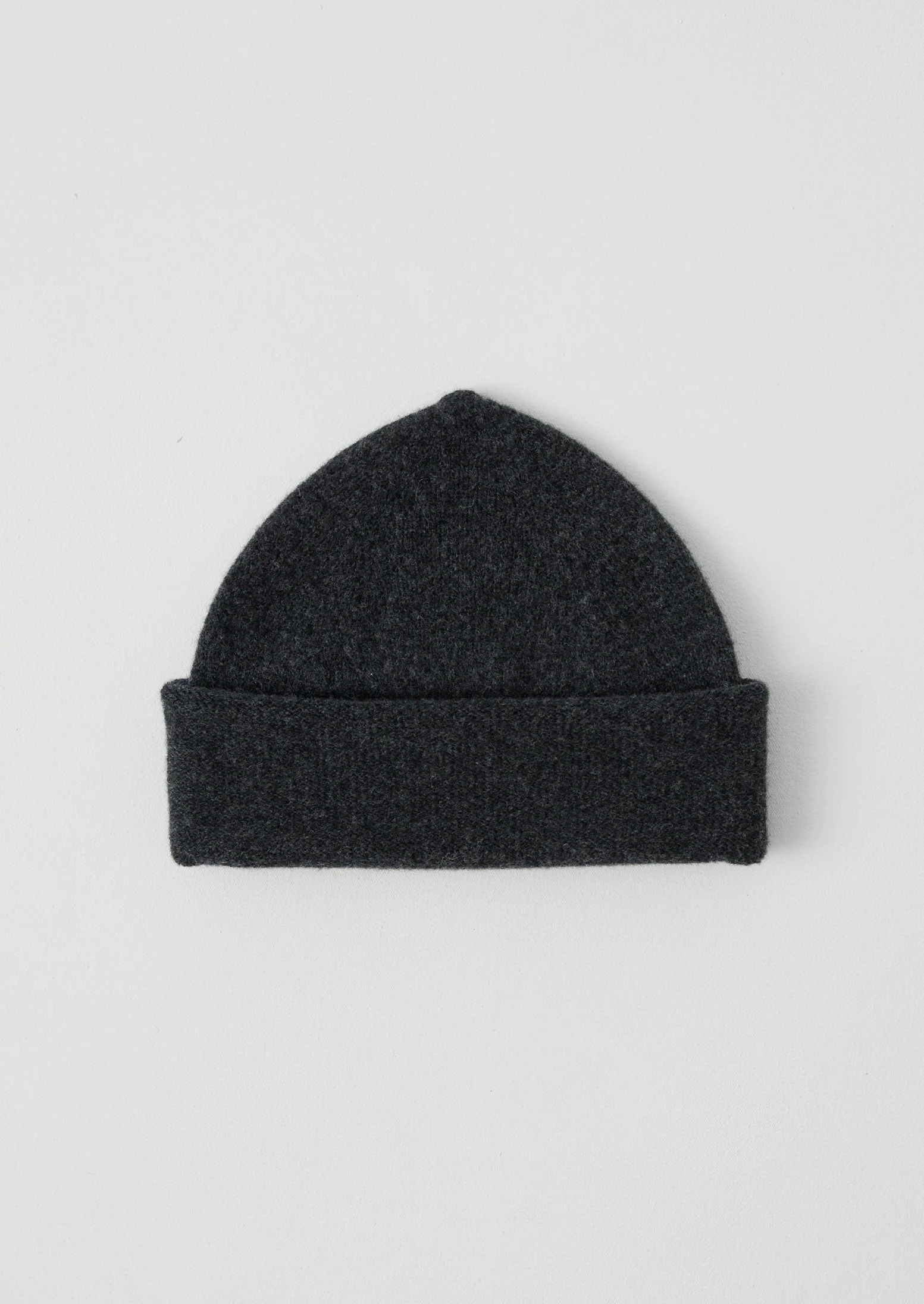 Washed Lambswool Beanie | Charcoal