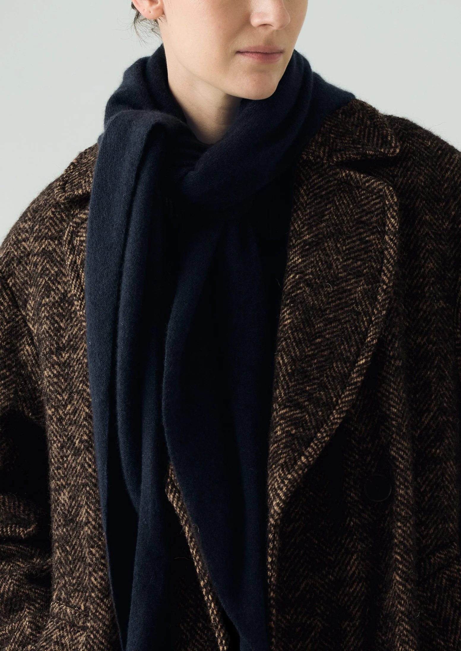 Wool Cashmere Large Bandana | Dark Navy - Image 2